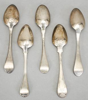 SOPPSLEV samt 5st SKEDAR, silver, bland annat Gustaf Åberg, Jönköping, 1800. Skedarnas vikt ca 274g.