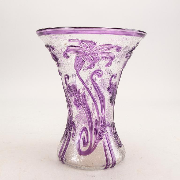 Thomas Webb, a signed cameo glass vase around 1930.