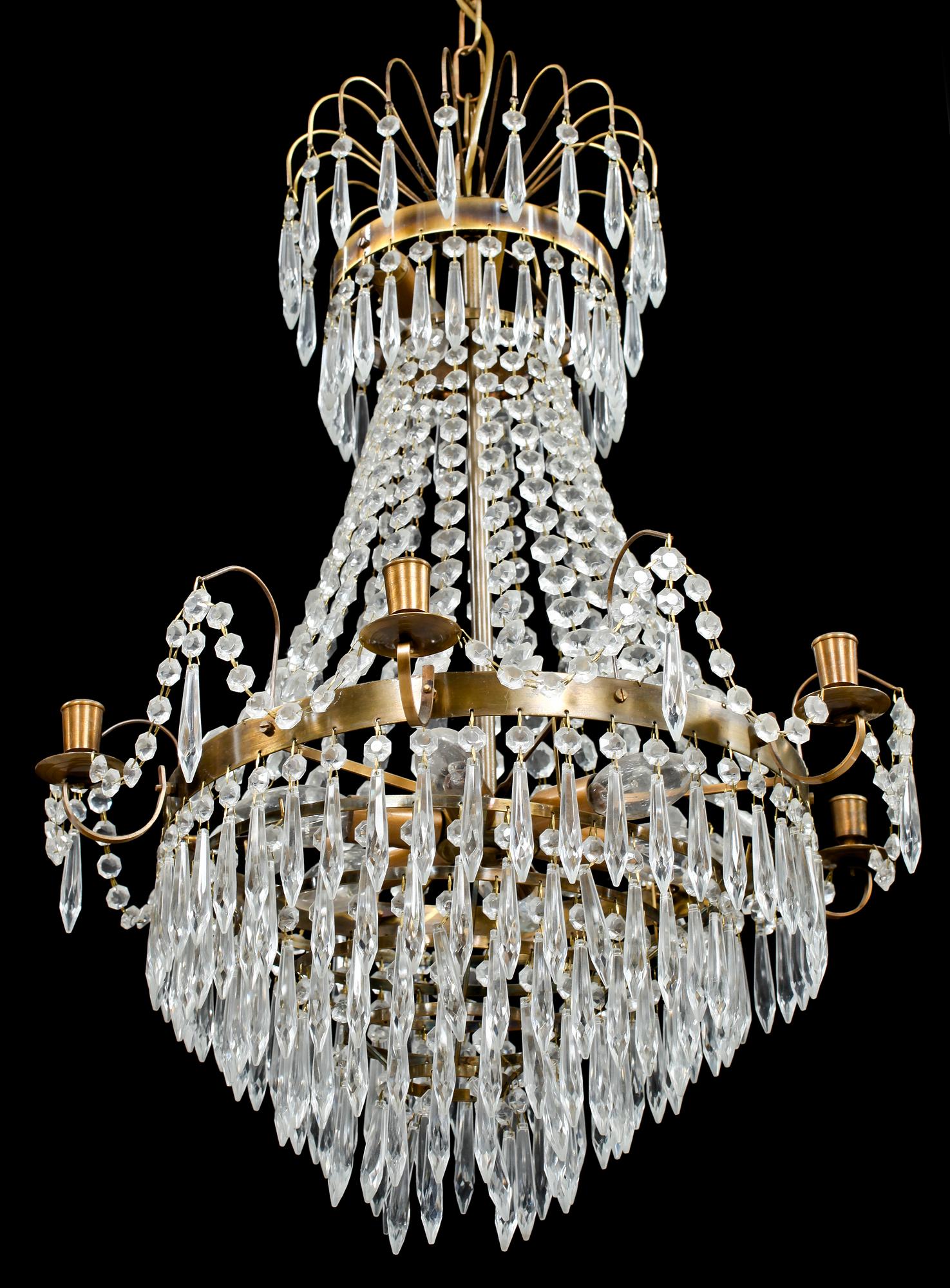 LJUSKRONA, empirstil, 1900-talets andra hälft. Höjd 72 cm.