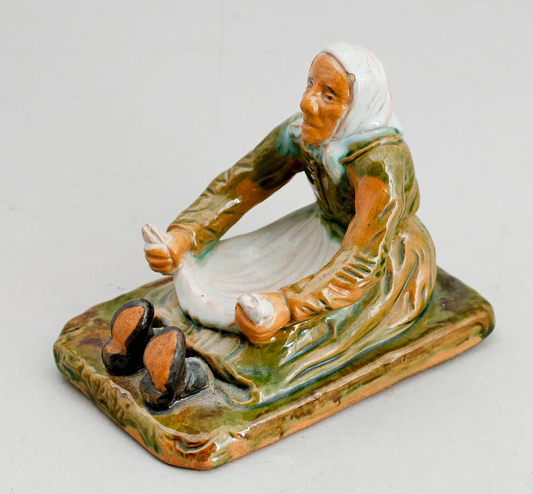 CIGARRFAT, keramik, Höganäs, sekelskiftet 1900.