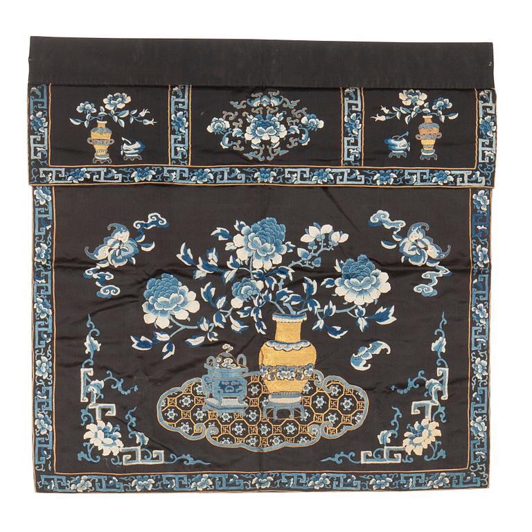 An embroidered Chinese silk altar cover, Qing dynasty, 19th Century.