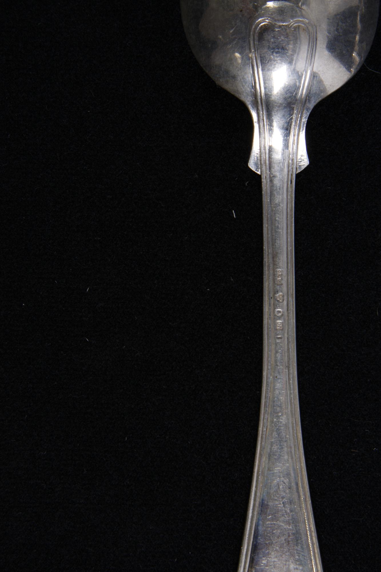MATSKEDAR, 12 st, silver. Snarlik modell.