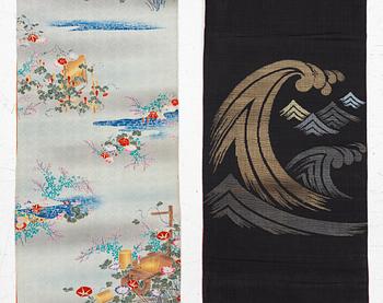 A set with two Japanese silk brocade belts, obi and two  hagoita wooden paddles, early 20th century.