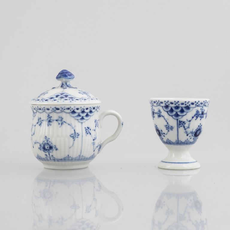 Royal Copenhagen, 24 pieces of half-lace "Musselmalet" , Denmark.