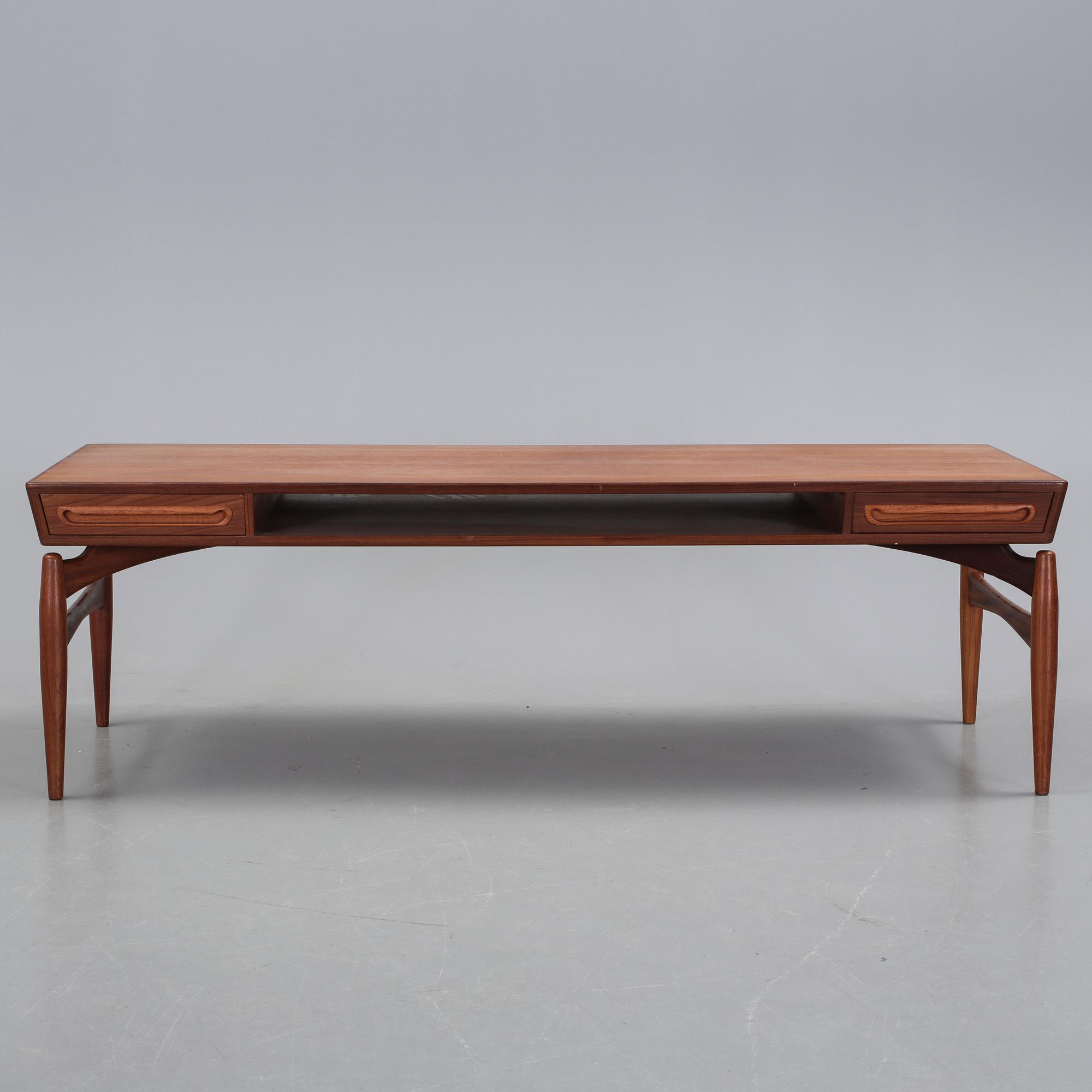 SOFFBORD, Johannes Andersen för Trensum, omkring 1900-talets mitt.