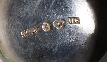 KAFFESERVIS, 3 delar, silver, orientalisk stil, Stockholm. GAB, 1890 samt 1892. Tot vikt 764 g.