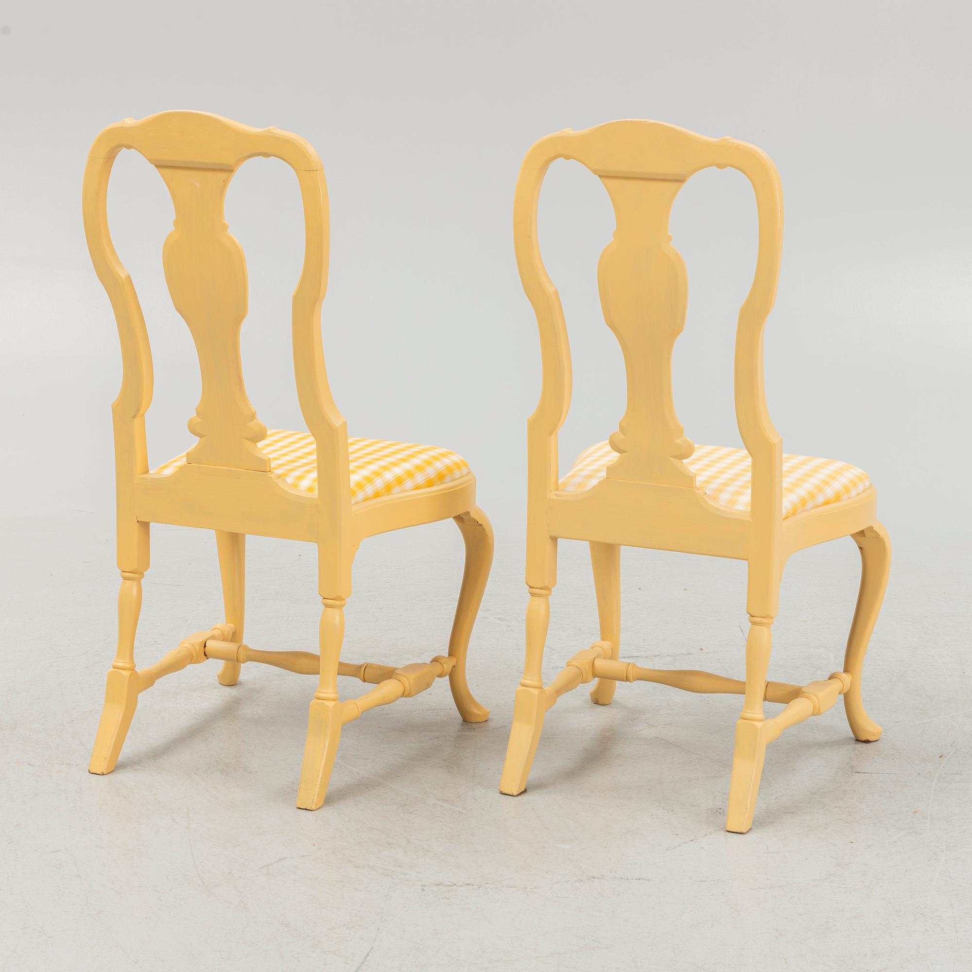 A 13-piece Rococo style dining room furniture suite, 20th Century.