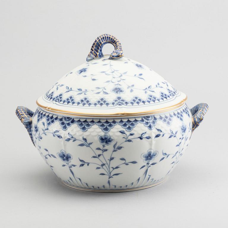 SERVISDELAR, 131+4 st, porslin, "Summerfugl", Bing & Gröndahl, 1900-talets andra hälft.