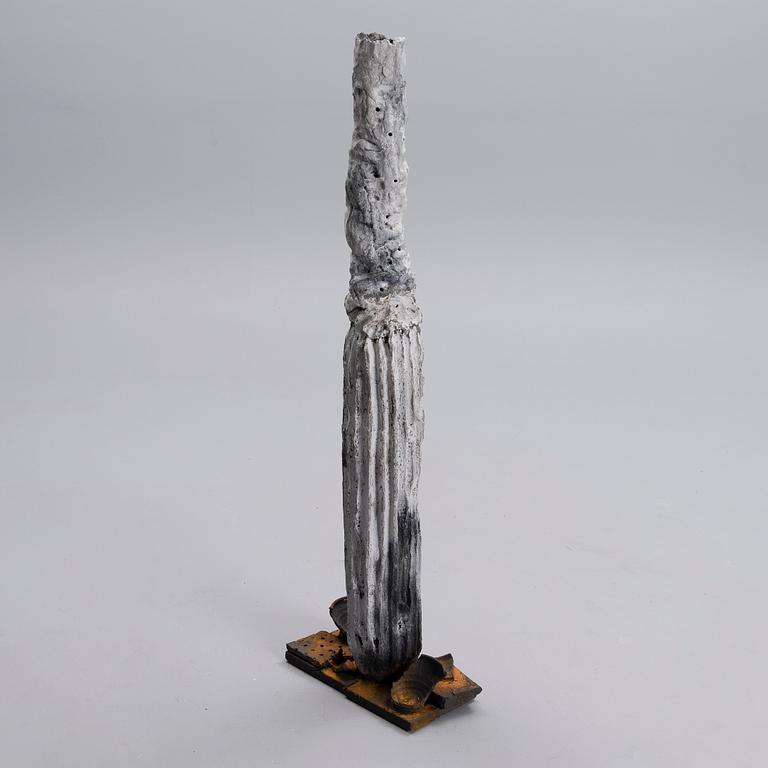 PEKKA PAIKKARI, A CERAMIC SCULPTURE. Arabia, 1998.