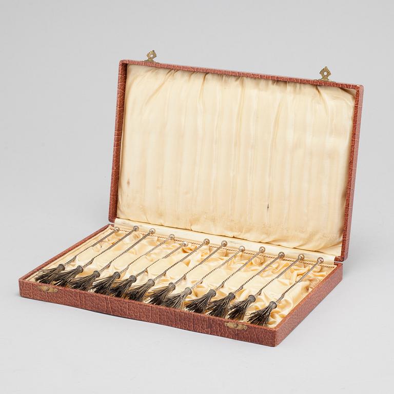 Twelve silver champagne whisks from KG Markströms Guldsmeds Ab in Uppsala, 1929.