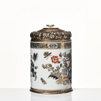 A Silvermounted Meissen tankard, 1740's. Silver makers mark, Nürnberg, Joh. Nic. Wollenberg (1759-1789).