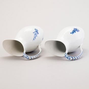 ROYAL COPENHAGEN, A 40-piece set of 'Blå Blomst" tablewear, second half of the 20th century.