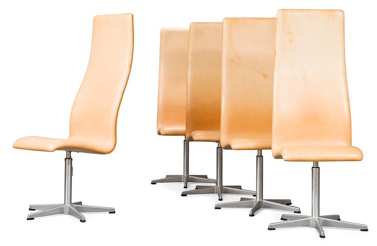 A set of 5 Arne Jacobsen leather and aluminium "Oxford Chairs", Fritz Hansen, Denmark 1989.