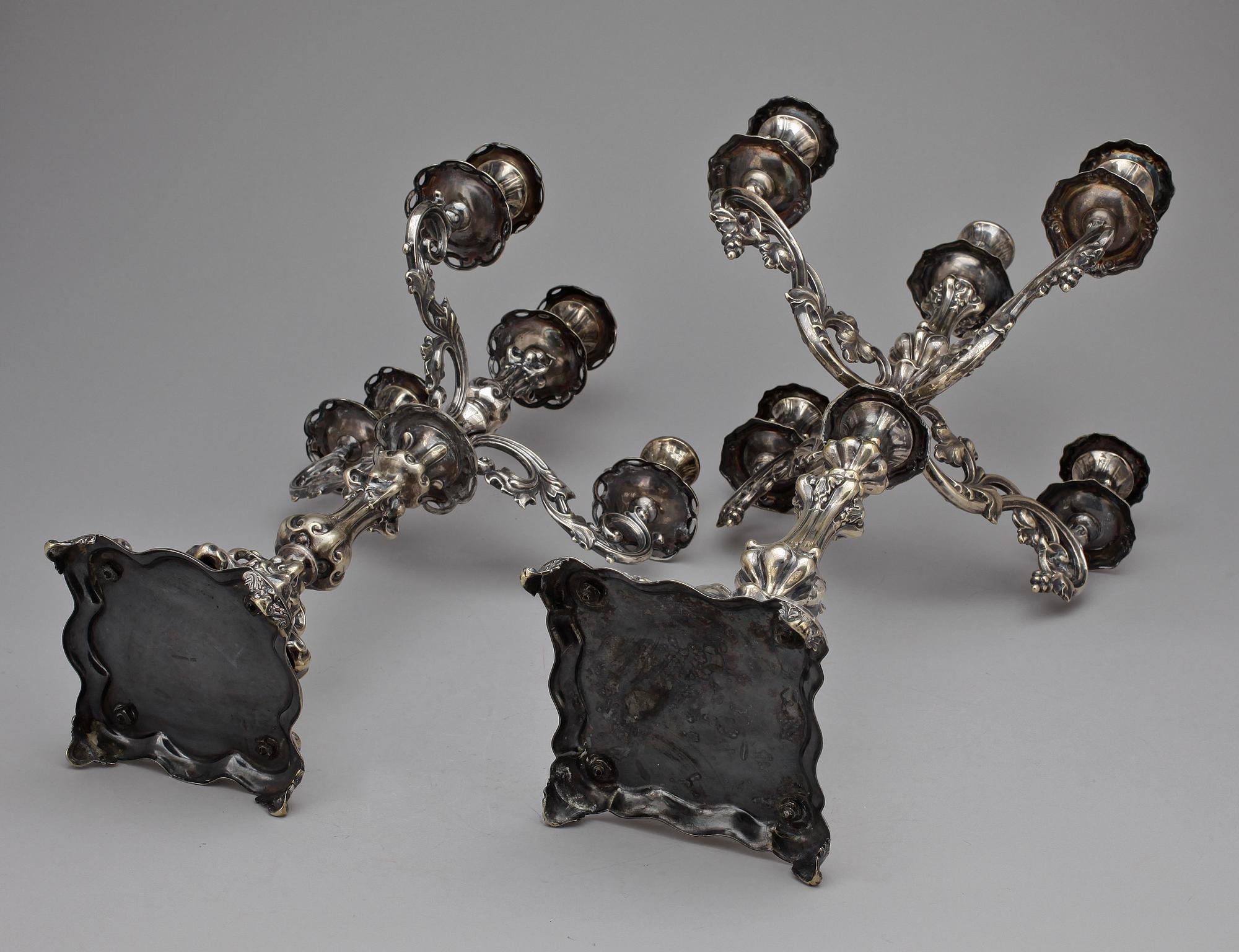 KANDELABRAR, 2 st snarlika, nysilver, nyrokoko, A.G Dufva samt T. Palmgren, 1800/1900-tal.