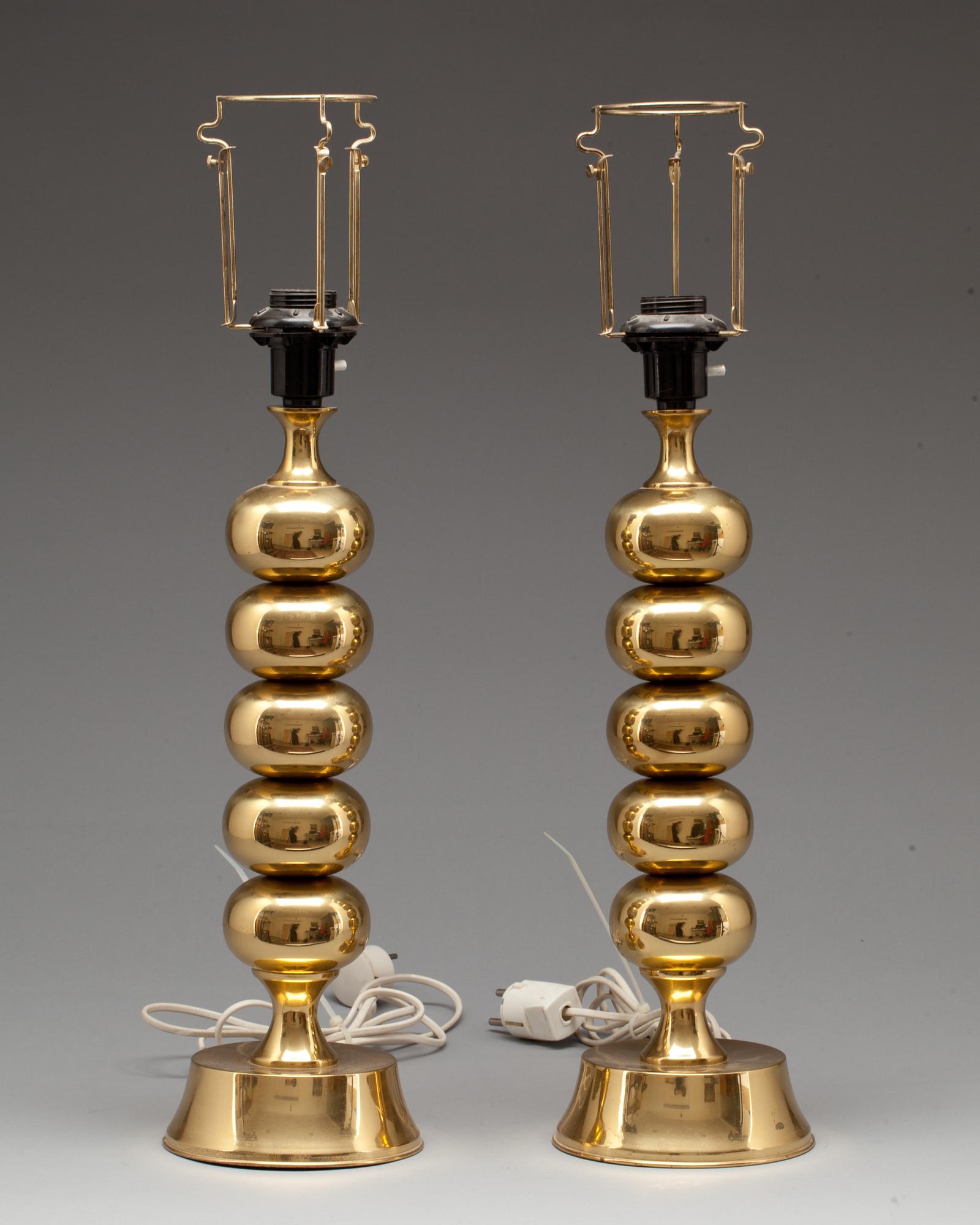 BORDSLAMPOR, ett par, mässing, 1900-talets andra hälft.