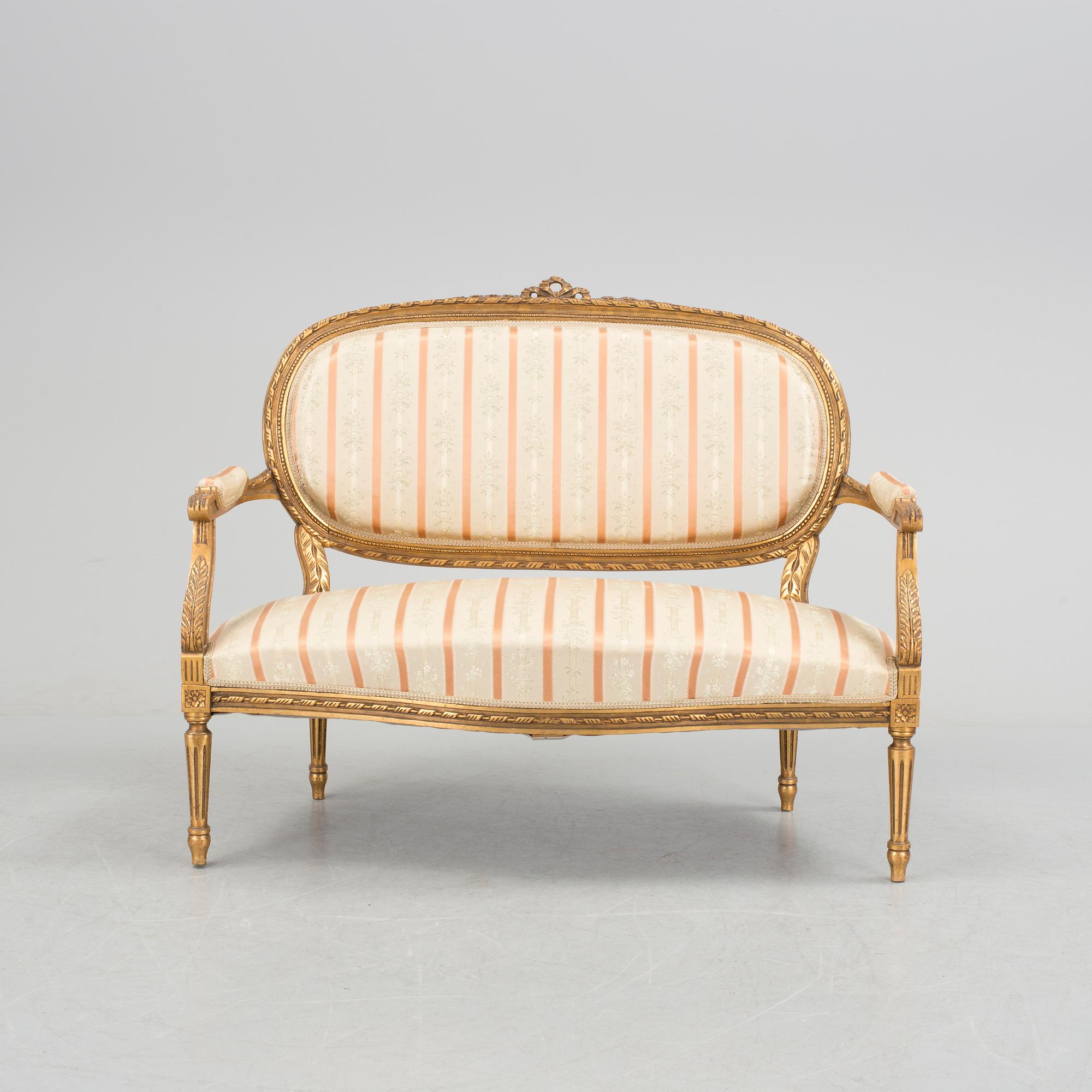 SALONGSGRUPP, 4 delar, Gustaviansk stil, 1900-talets början.