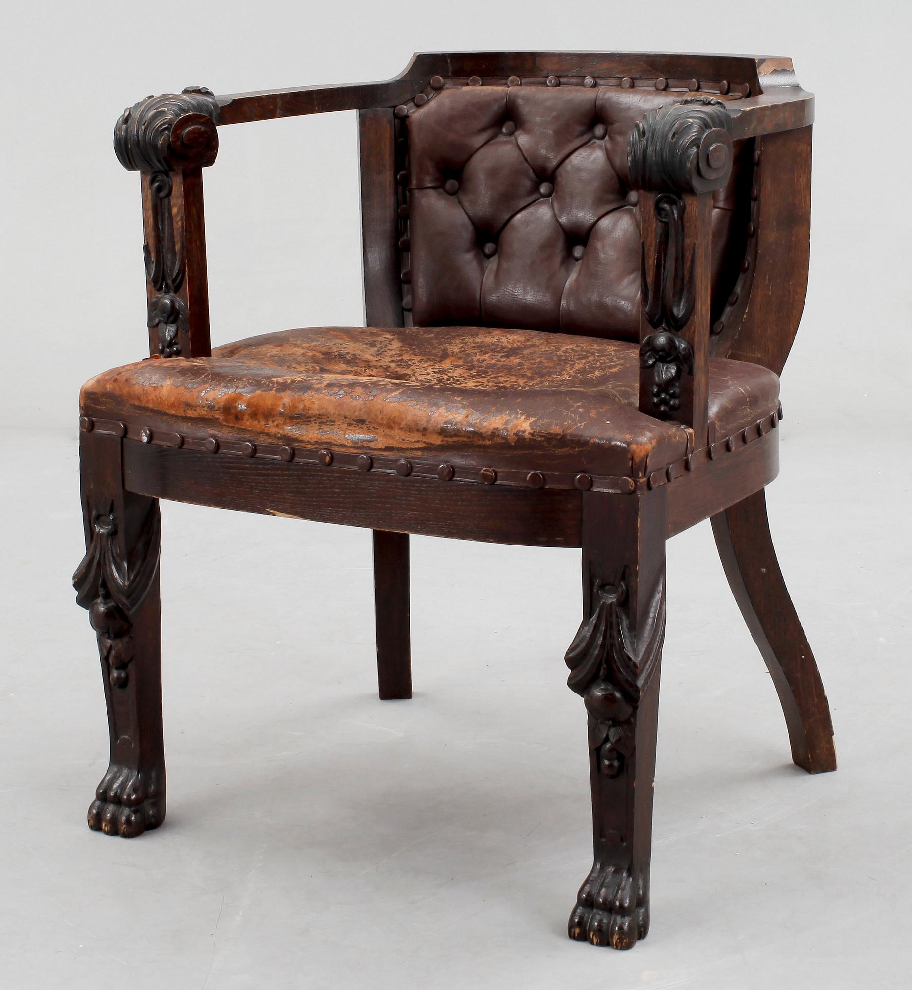 SKRIVBORD samt KARMSTOL, barockstil, 1900-talets början.