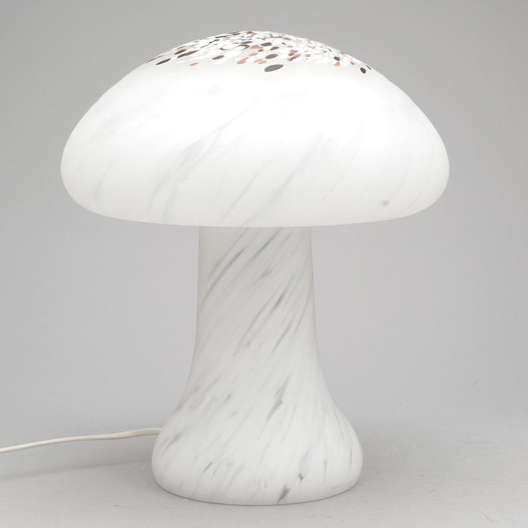 BORDSLAMPA, glas, Monica Backström, kosta. 1970-tal.