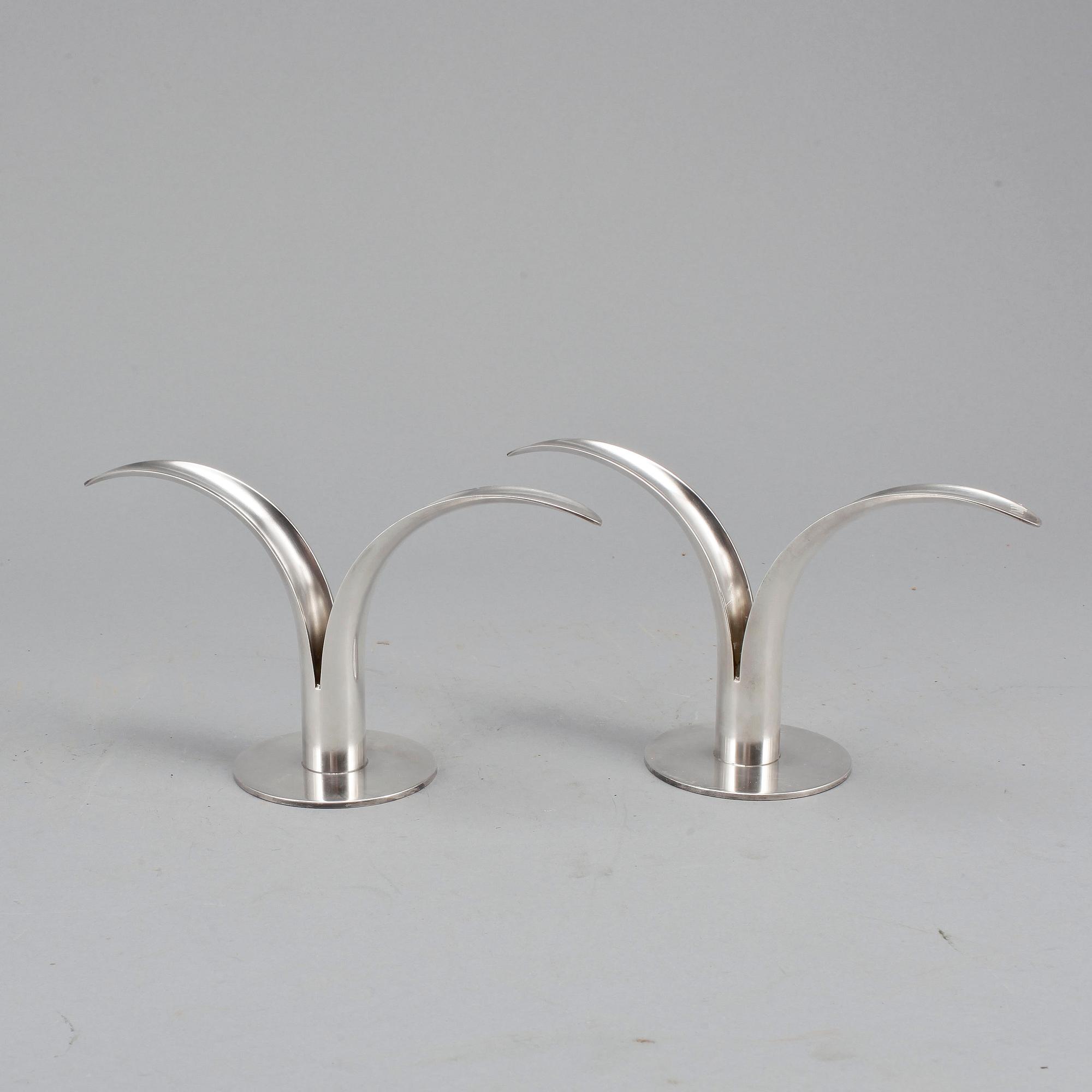 LJUSSTAKAR, ett par, nysilver, "Liljan", Ivar Ålenius Björk, Ystad Metall.