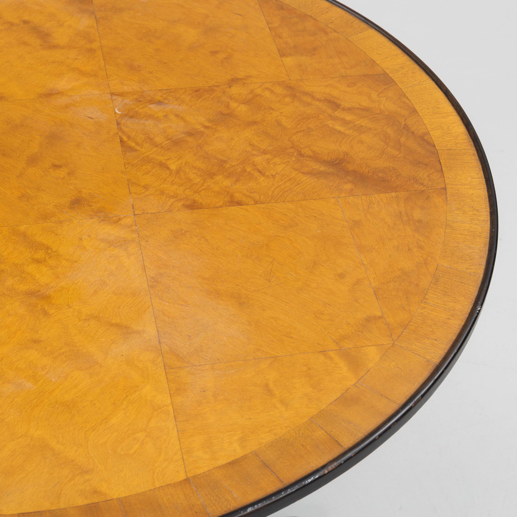 Carl Malmsten, A "Haga" table, Nordiska Kompaniet, 1920s.