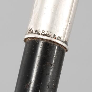 KÄPPAR, 5 st, varav tre med silverkrycka, 1900-tal.