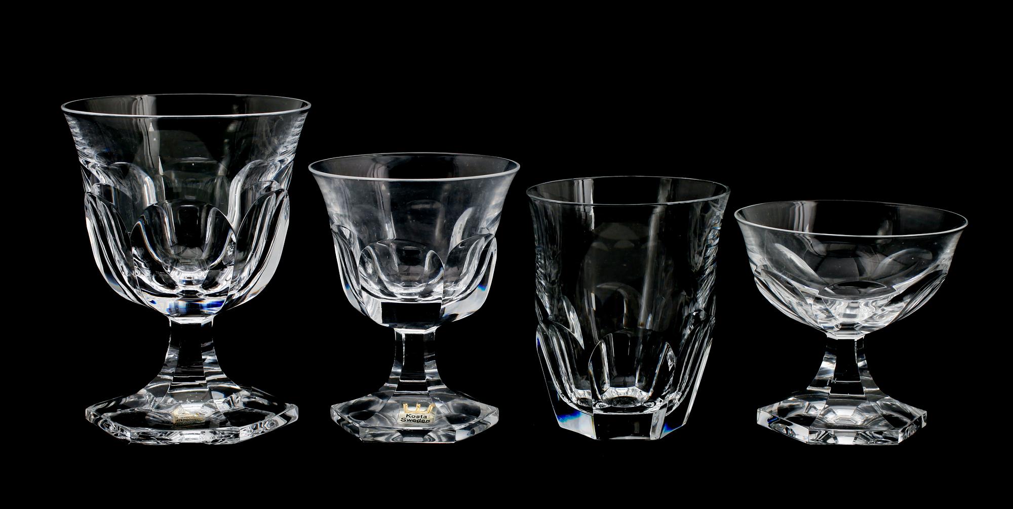 SERVISGLAS, 42 del, kristall, "Bergh", Elis Bergh, Kosta, 1900-talets mitt.