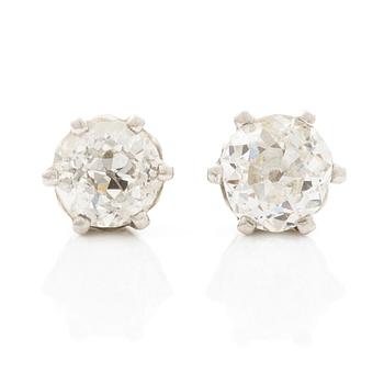Earrings, a pair, Atelier ajour, platinum with old-cut diamonds.