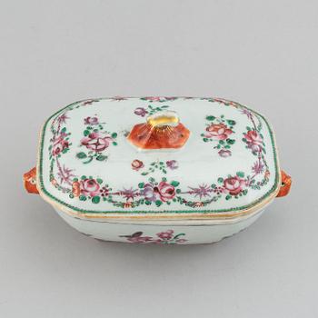 A famille rose butter tureen with cover, Qing dynasty, Qianlong (1736-95).