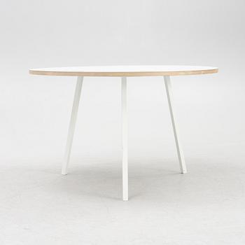 Leif Jørgensen, matbord, "Loop stand", Hay.