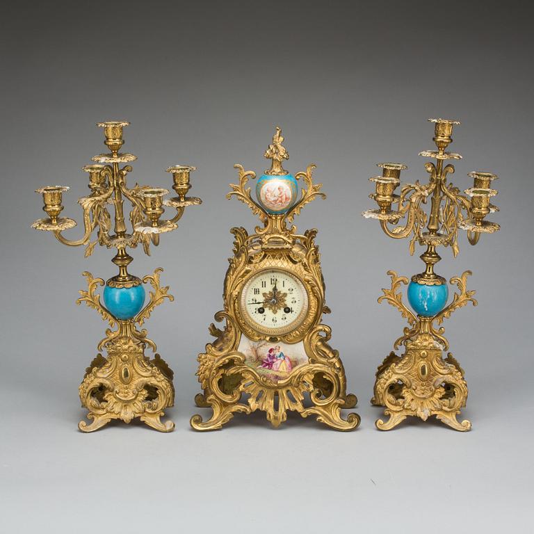 BORDSGARNITYR, 3 delar, nyrokoko, 1800/1900-tal.