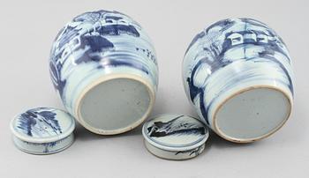 LOCKBOJANER, 2 st, porslin, Kina, 1800-tal.