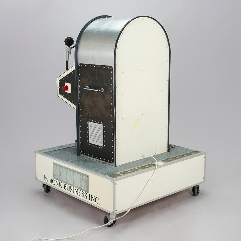 Alvar Gullichsen, "Hot-Spot Non-Standard Orbitizer" & Docent Udo D. Dröppeldorf, Raba Hiff, Bonk Business Inc.