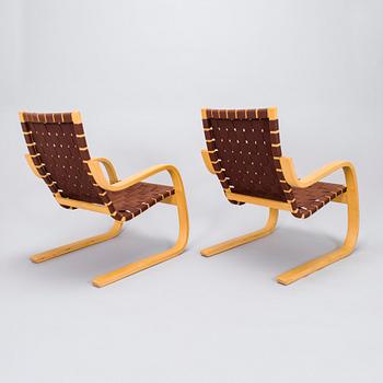 Alvar Aalto, a pair of late 1900s '406' armchairs for Artek.