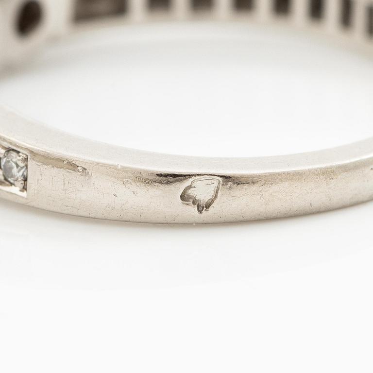 Cartier two rings platinum with round brilliant-cut diamonds.