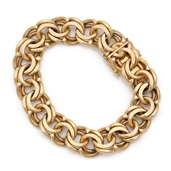 A bismark-link bracelet.