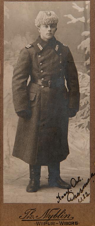 PARTI MEDALJER OCH MÄRKEN, FOTOGRAFI OCH ÖVERLÅTELSEHANDLING, Finland, 1900-tal.