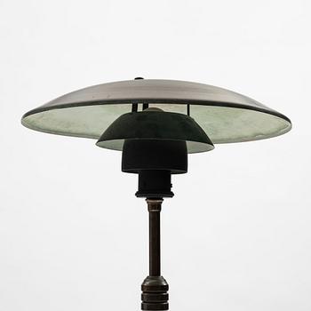 Poul Henningsen, golvlampa, "PH-80", Louis Poulsen, Danmark, 1900-talets mitt.
