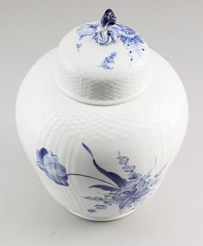 LOCKURNA, porslin, "Blå Blomst", Royal Copenhagen.