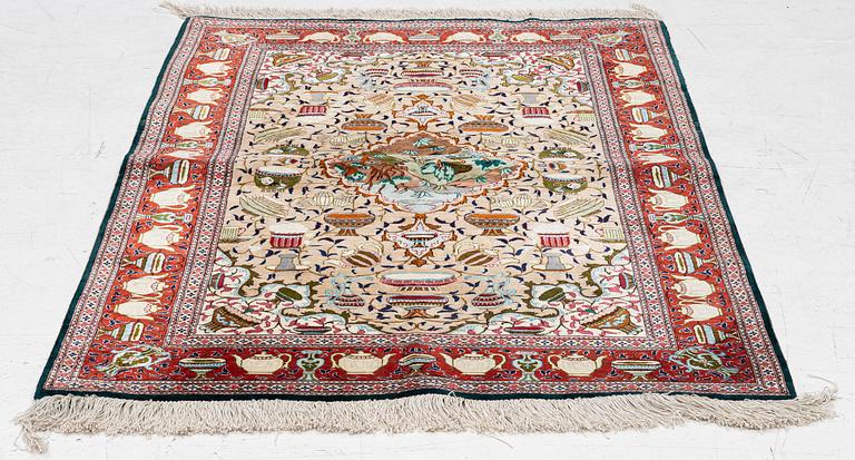 Rug, silk, figural, approx. 151 x 100 cm.