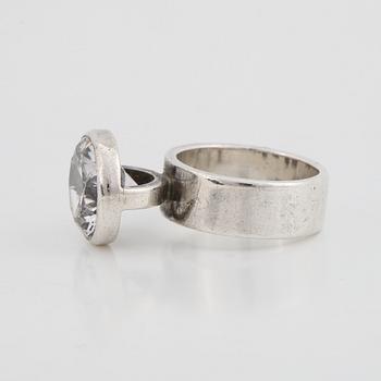 Cecilia Johansson, ring silver with synthetic white spinel.