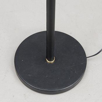 ALVAR AALTO, golvlampa, modell A 810, Valaisinpaja, 1980-tal.