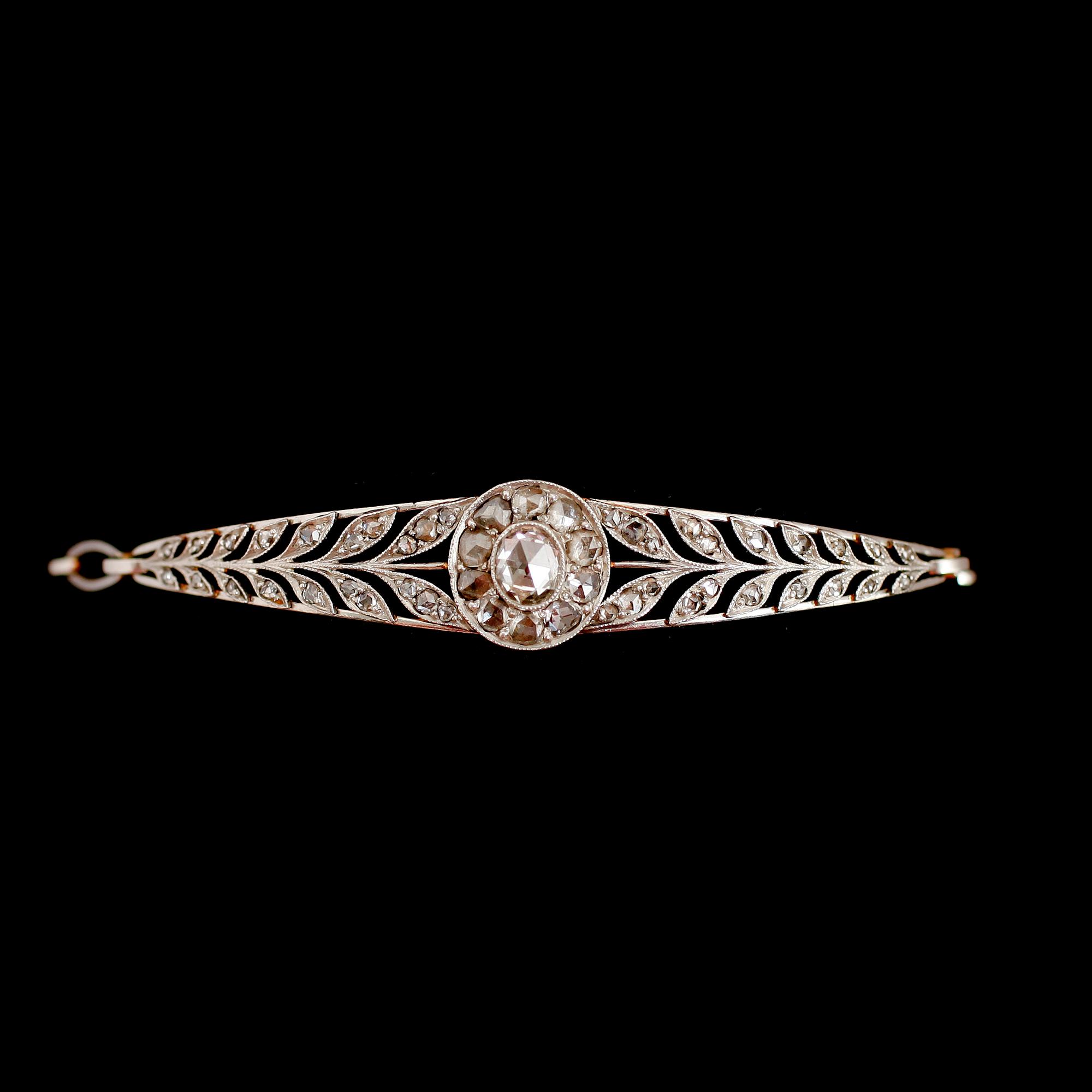 ARMBAND, guld och silver, infattat med rosenstenar, sekelskiftet 1900.