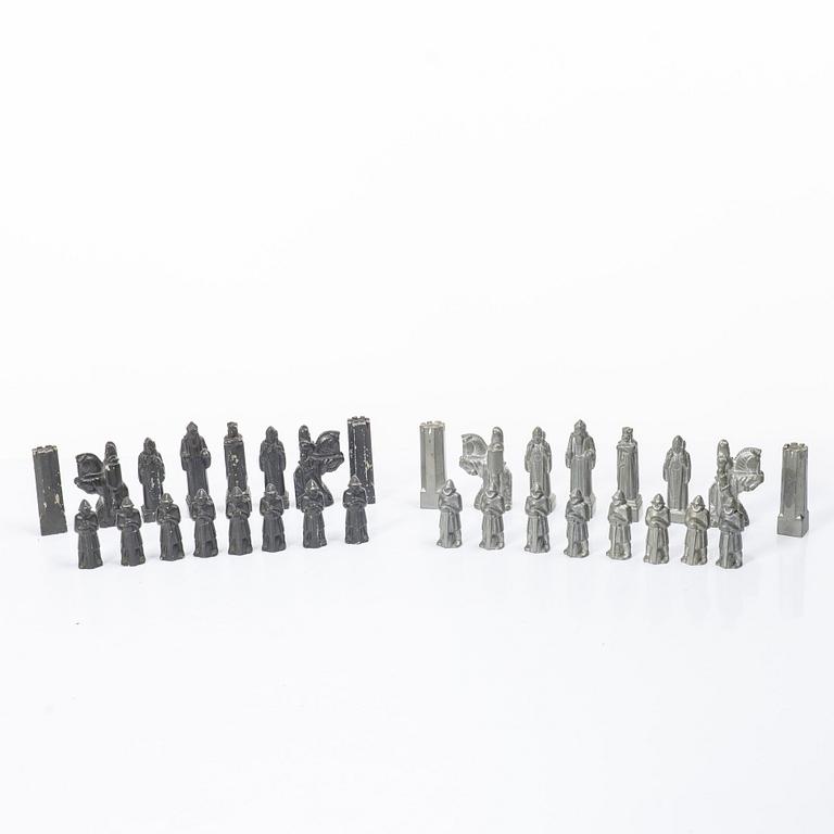 Tore Strindberg, Chess pieces, 32 pcs, Herman Bergmans Gjuteri, Stockholm.
