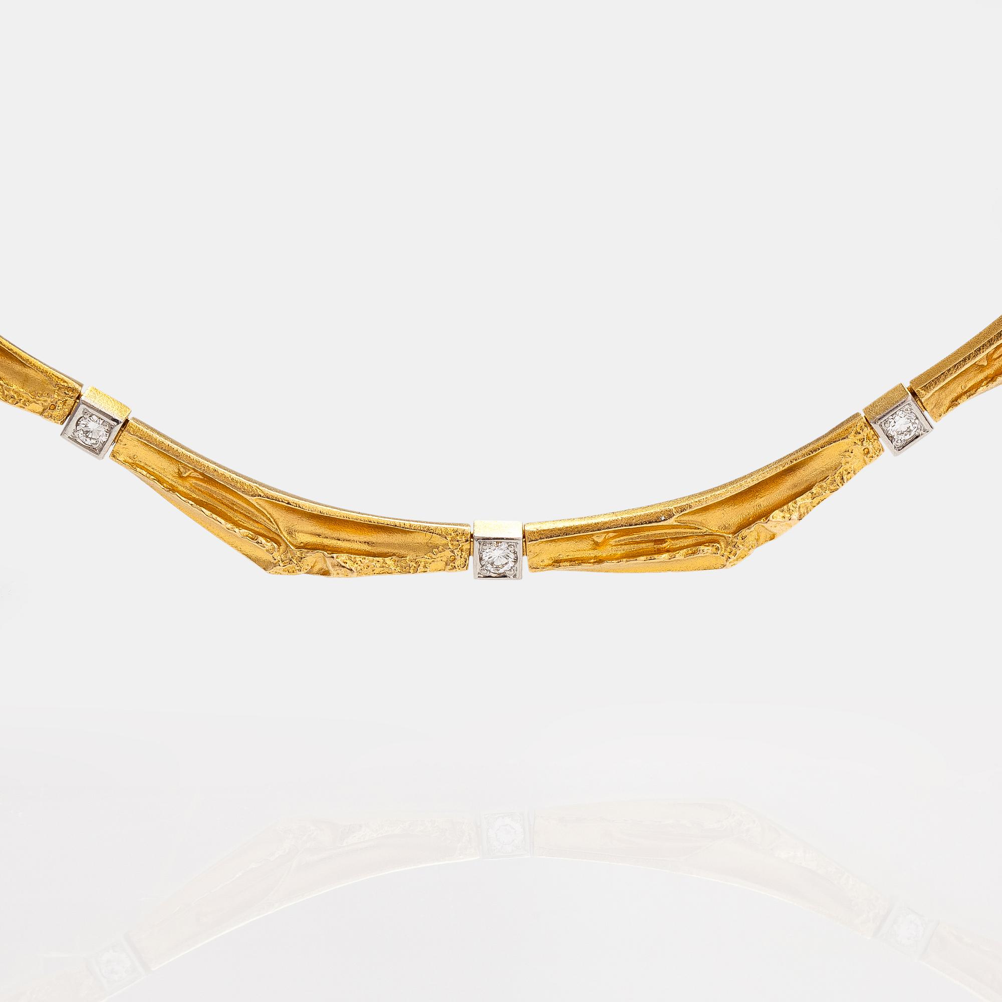 Björn Weckström, "Counterpoint", a 18K gold necklace and platinum necklace with diamonds ca. 0.24 ct. Lapponia 2000.