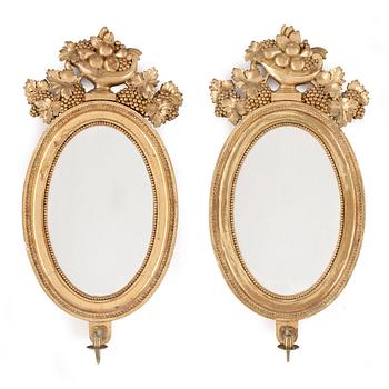 SPEGELLAMPETTER, ett par, 1800-tal.