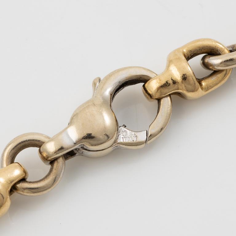 Bracelet 18K gold in various colour variations with round brilliant-cut diamonds.