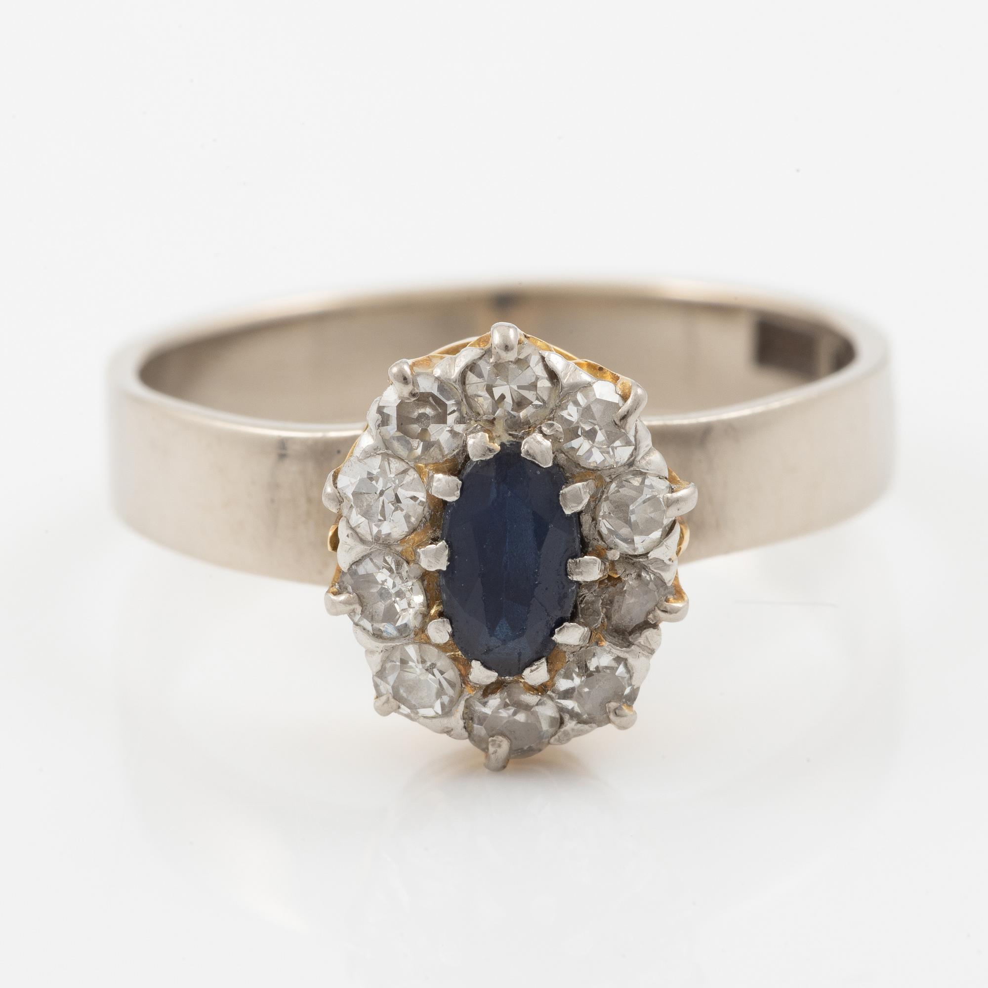 Bengt Liljedahl, ring 18K gold with a blue stone and eight-cut diamonds.