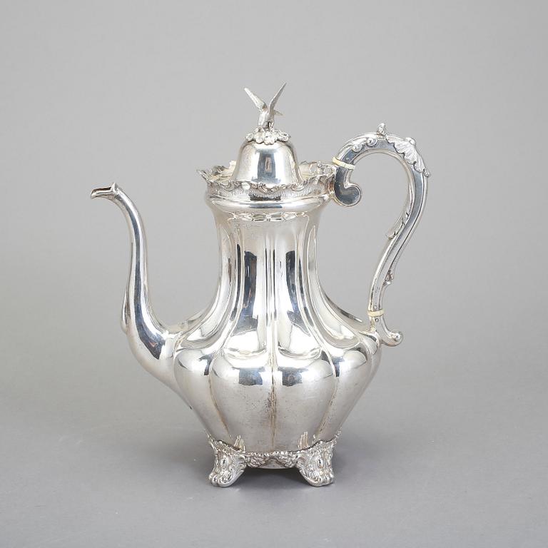 KAFFEKANNA, silver, nyrokoko, Stockholm, 1855. Vikt ca 1035 gram.
