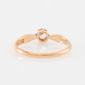 Ring 18K guld med en ovalt gammalslipad diamant, Karl Anderson  Stockholm 1902.