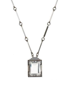 A Wiwen Nilsson rock crystal pendant and chain, Lund 1942.